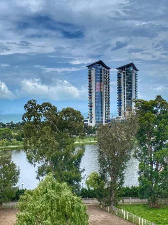 Apartment Dolphin Batumi Ngoại thất bức ảnh
