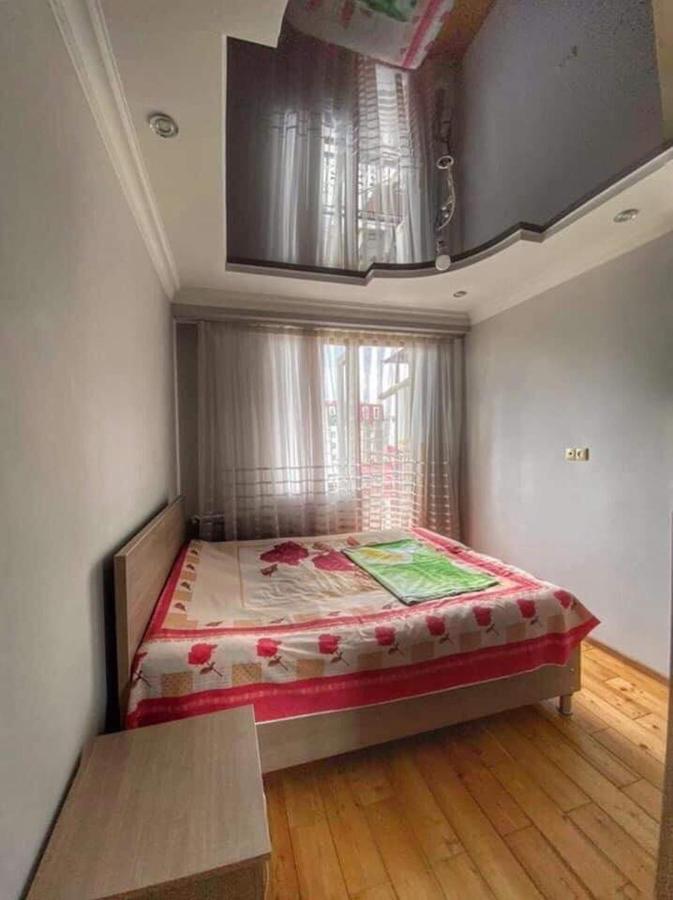 Apartment Dolphin Batumi Ngoại thất bức ảnh