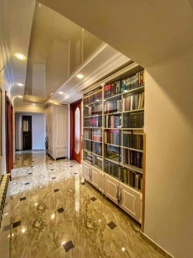 Apartment Dolphin Batumi Ngoại thất bức ảnh